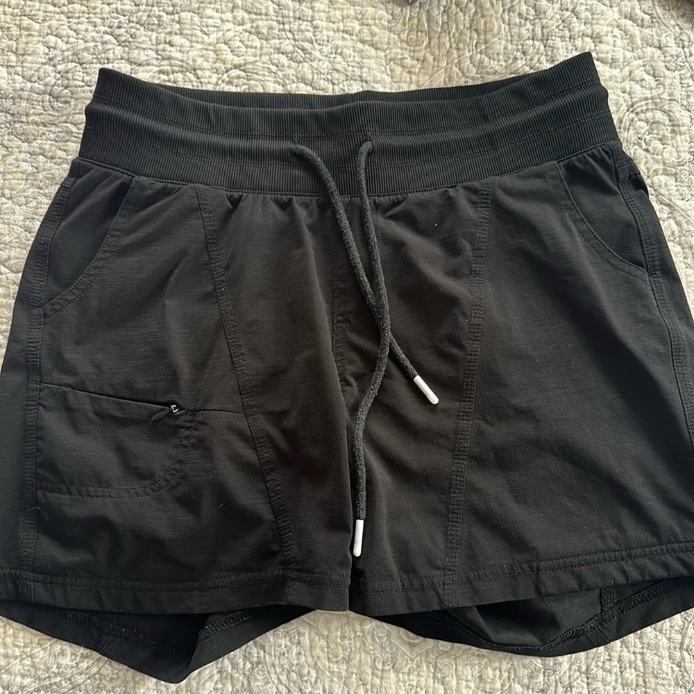 Zyia active shorts